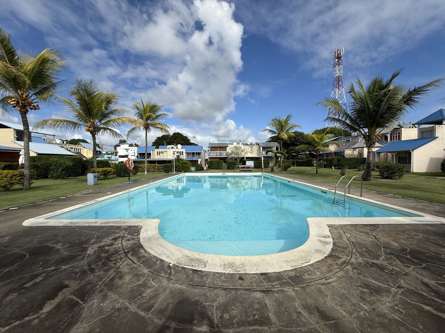 APPARTEMENT 3 CHAMBRES AVEC JARDIN PRIVATIF & ACCÈS DIRECT À LA PISCINE – RÉSIDENCE SÉCURISÉE - Photo 3