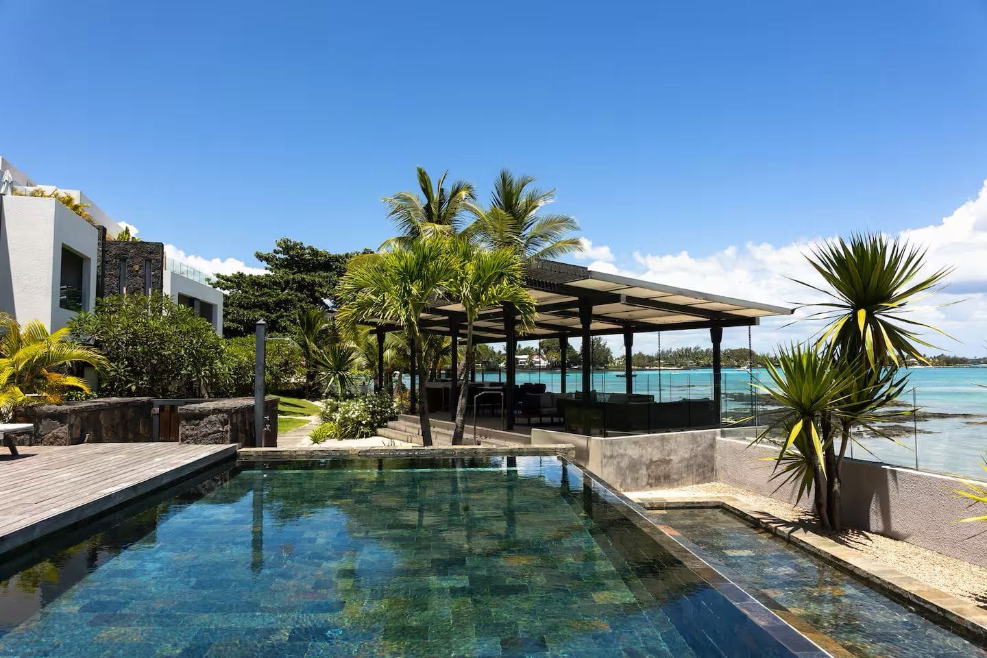 Appartement de prestige en bord de mer avec vue sur le Coin de Mire – Pointe d’Azur, Péreybère - Photo principale