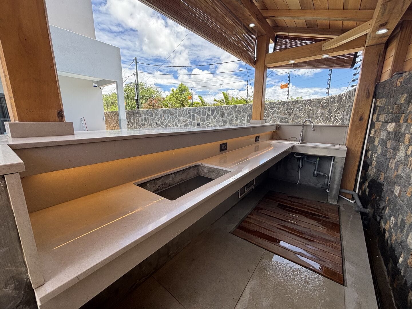 VILLA CONTEMPORAINE 3 CHAMBRES AVEC PISCINE ET CUISINE D’ÉTÉ – GRAND BAIE - Photo 4