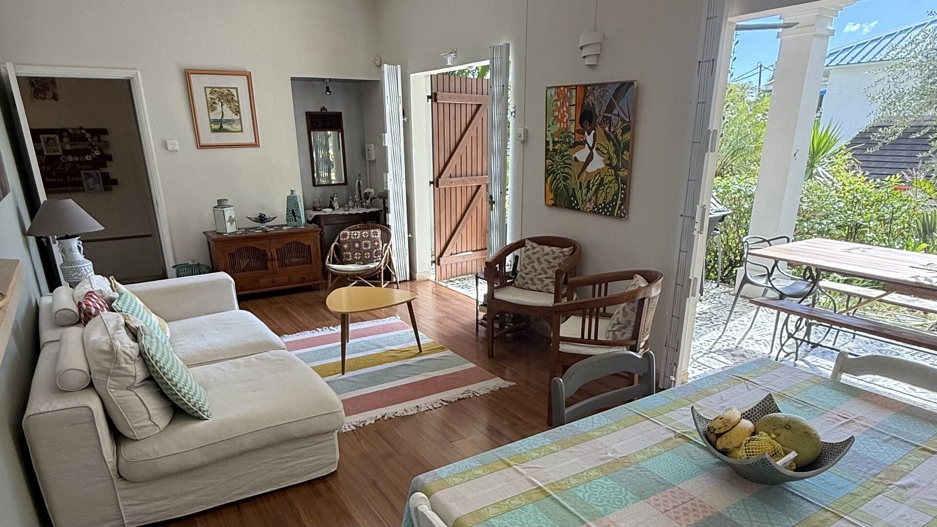 VILLA 3 CHAMBRES AVEC PISCINE ET SUITE INDÉPENDANTE – CALODYNE - Photo 3