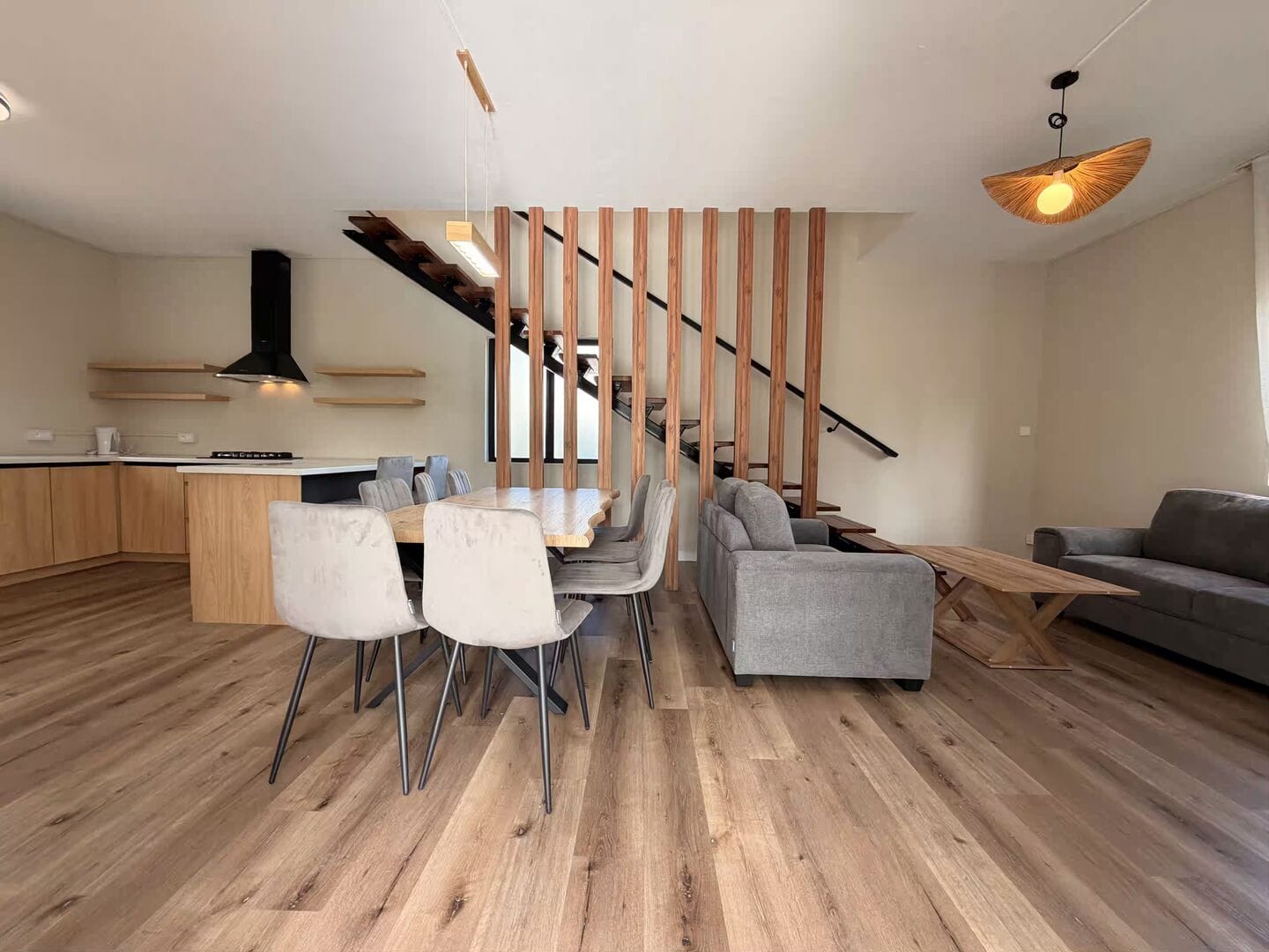 Villa neuve 3 chambres avec piscine privative à louer – Calodyne - Photo 4