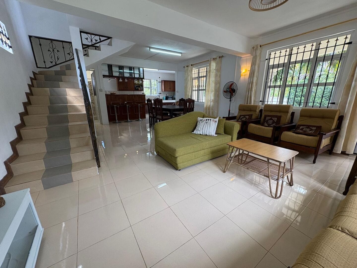 VILLA INDIVIDUELLE 3 CHAMBRES AVEC PISCINE ET JARDIN – CALODYNE - Photo 5