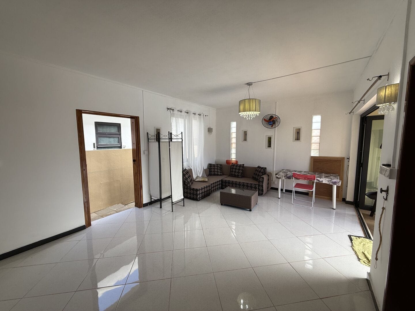 VILLA 2 CHAMBRES AVEC PISCINE PRIVÉE ET JARDIN À LOUER – CAP MALHEUREUX - Photo 5