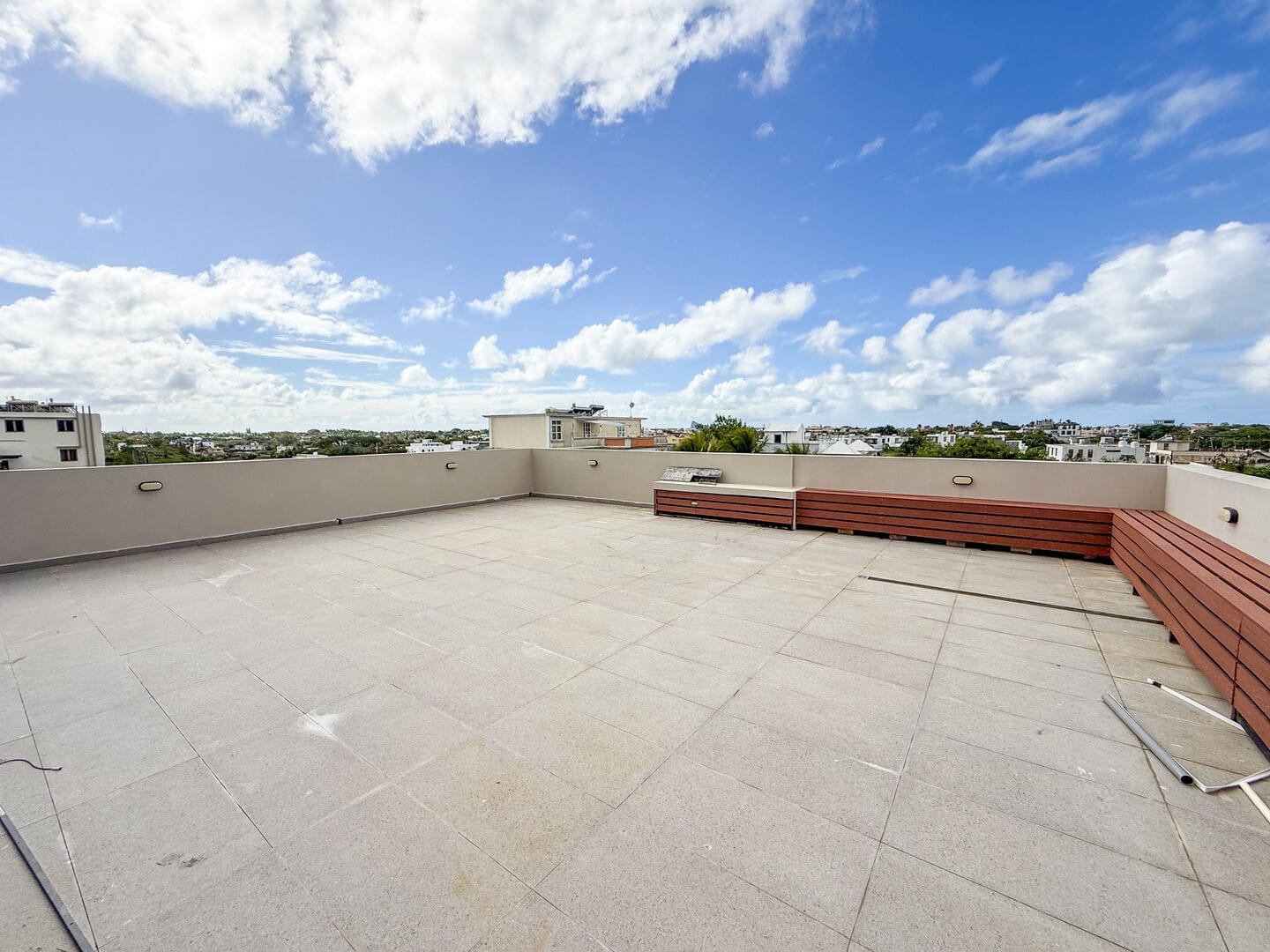 PENTHOUSE NEUF 3 CHAMBRES EN SUITE AVEC ROOFTOP PRIVATIF – GRAND BAIE, CHEMIN VINGT PIEDS - Photo 3