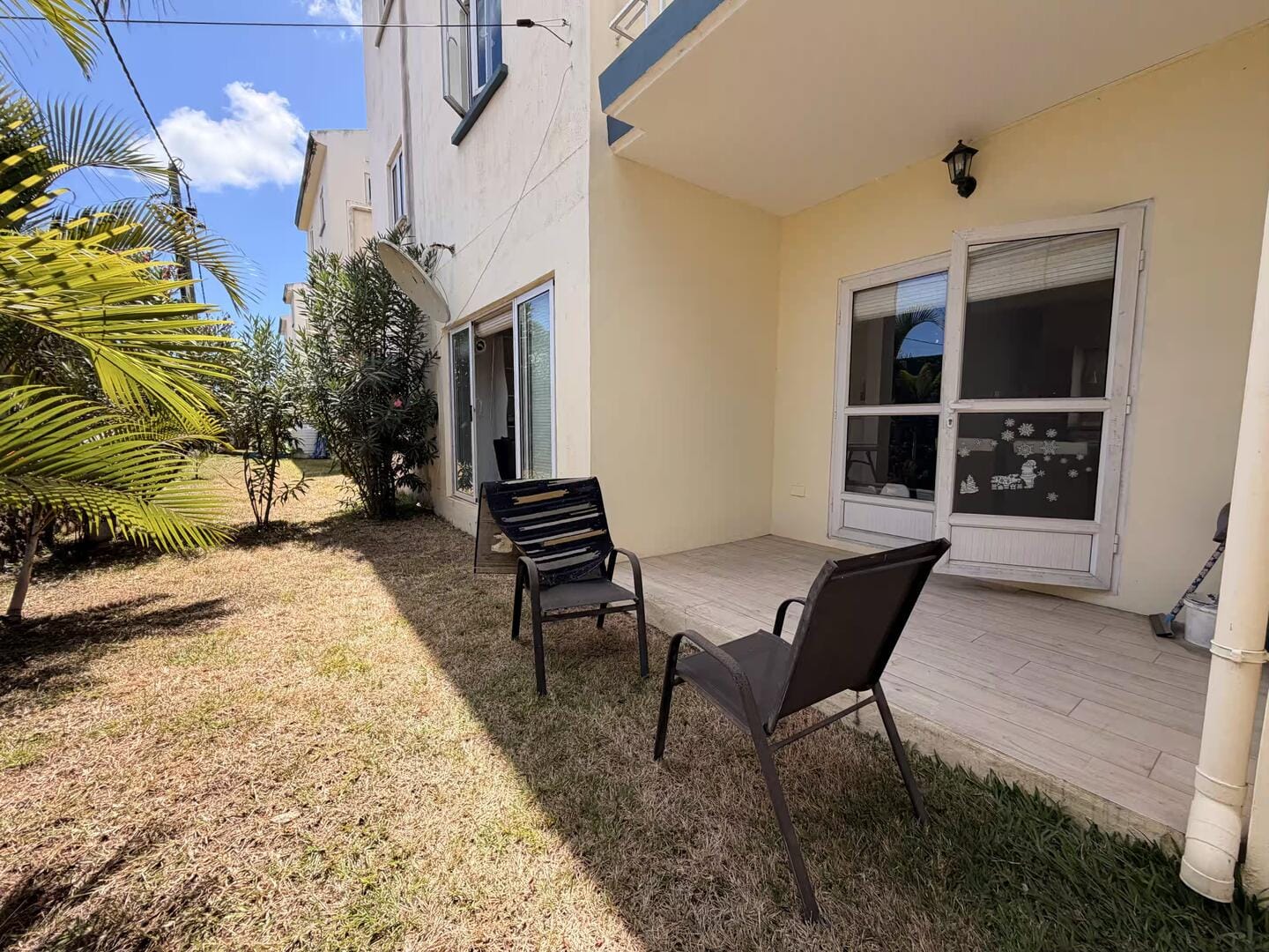 À louer – Triplex 3 chambres dans résidence sécurisée avec piscine à Grand Baie - Photo principale