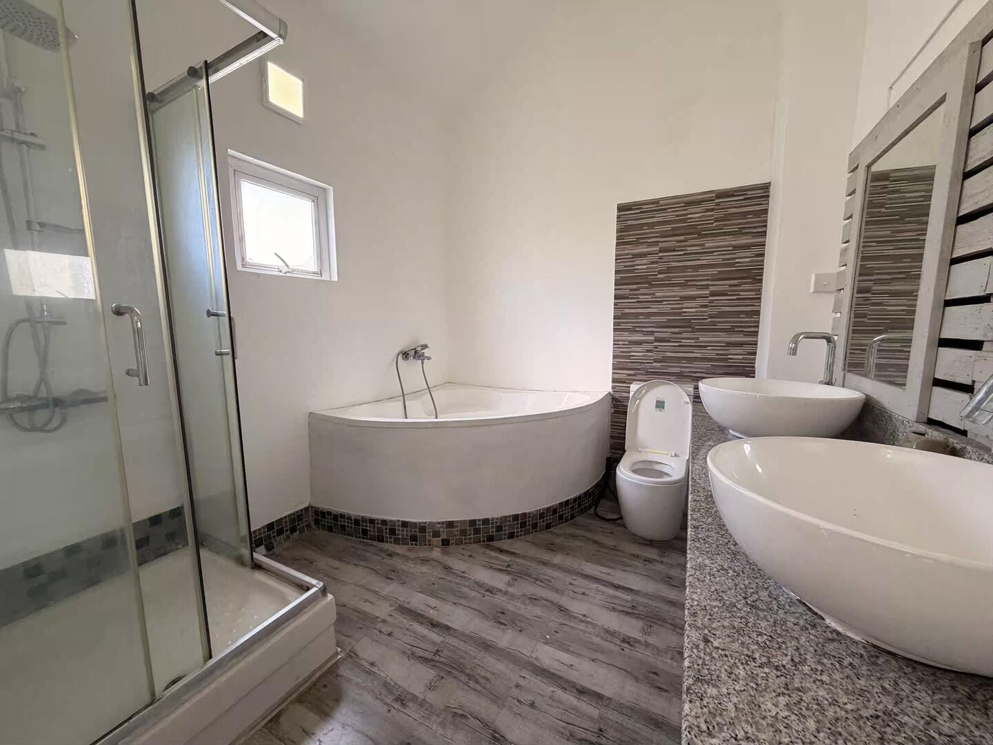 À louer – Triplex 3 chambres dans résidence sécurisée avec piscine à Grand Baie - Photo 5