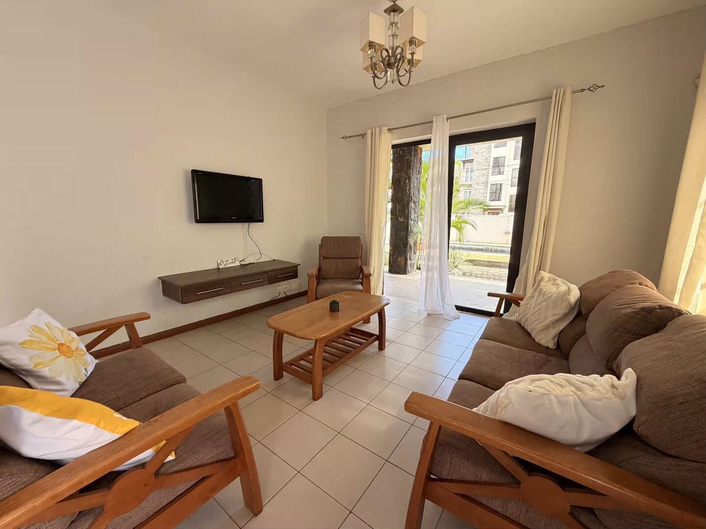Appartement 2 chambres avec piscine commune à louer à Flic-en-Flac – À seulement 500 mètres de la plage - Photo 5