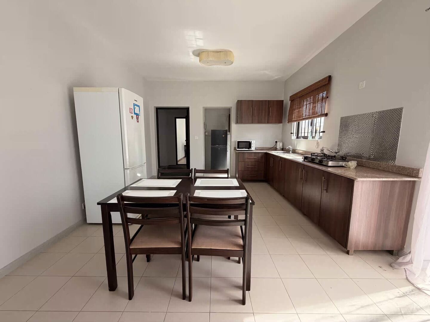 Appartement 2 chambres avec piscine commune à louer à Flic-en-Flac – À seulement 500 mètres de la plage - Photo 4
