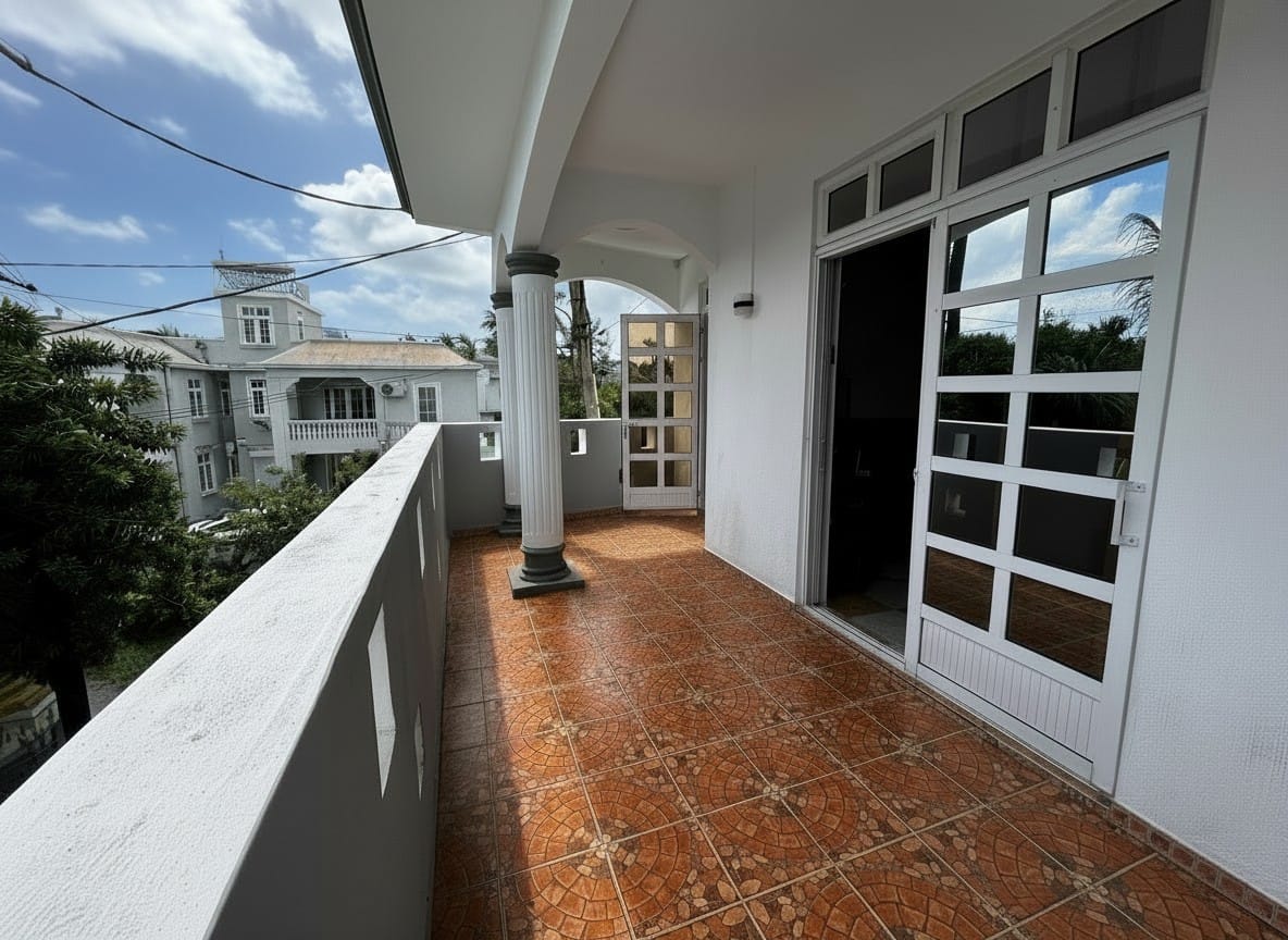 APPARTEMENT 2 CHAMBRES AVEC TERRASSE & ACCÈS JARDIN – À PIED DE LA PLAGE DE BAIN BOEUF