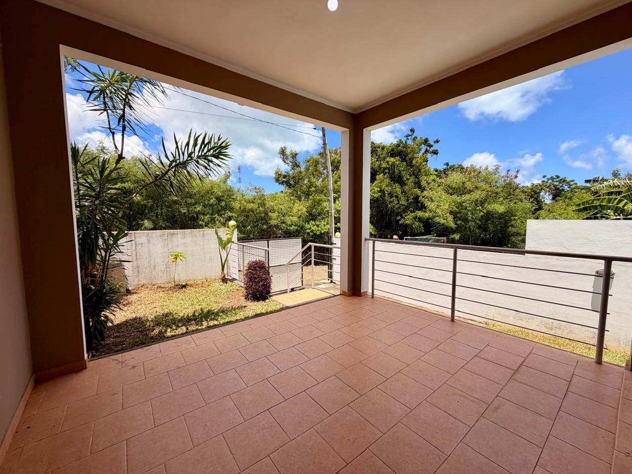 À louer – Duplex avec jardin et piscine privée à Grand Baie - Photo 4