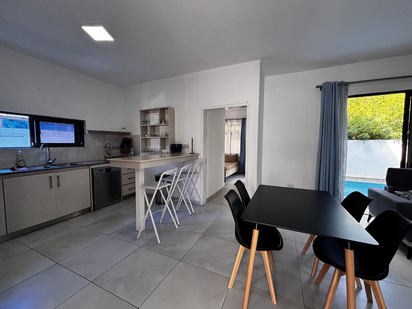 Villa familiale avec piscine et grands volumes – Grand Baie - Photo 4