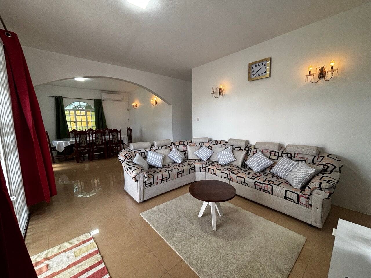 MAISON 2 CHAMBRES DE PLAIN-PIED AVEC PISCINE – TROU AUX BICHES - Photo 5