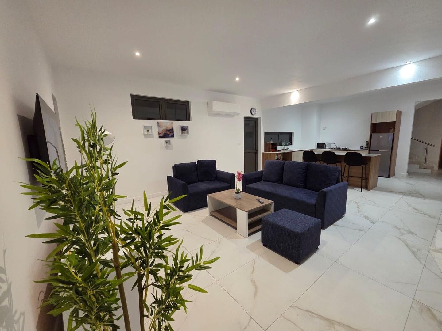 VILLA CONTEMPORAINE 3 CHAMBRES EN SUITE AVEC PISCINE PRIVÉE – PÉREYBÈRE - Photo 3