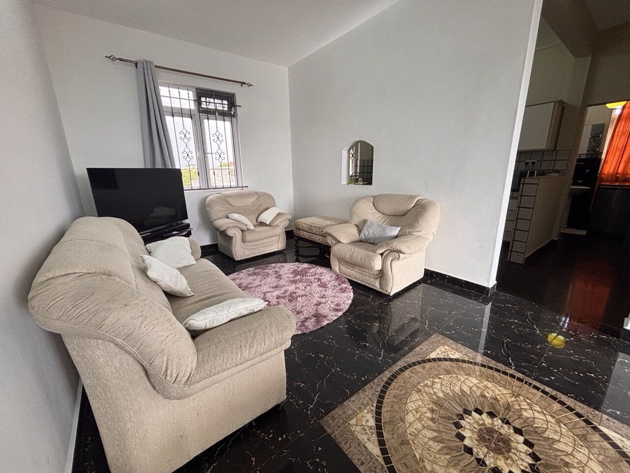APPARTEMENT 2 CHAMBRES AVEC PISCINE À PROXIMITÉ DU GOLF DE MONT CHOISY - Photo 4