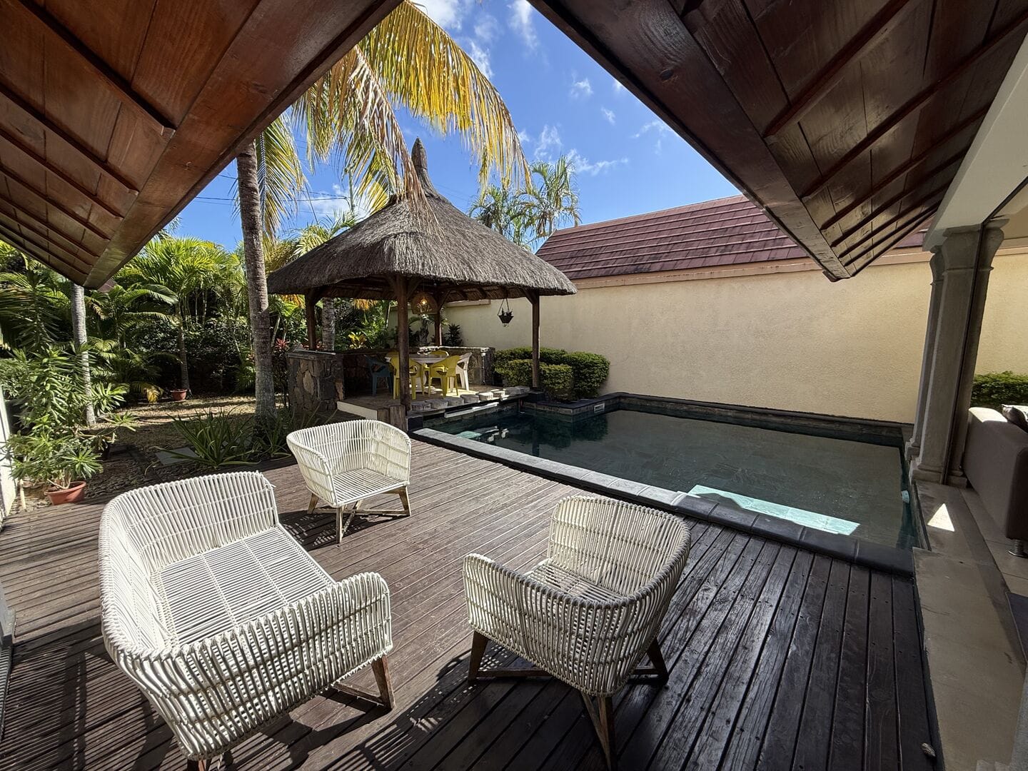 VILLA DE CHARME DE PLAIN-PIED DANS LA RÉSIDENCE OASIS II – PÉREYBÈRE - Photo principale