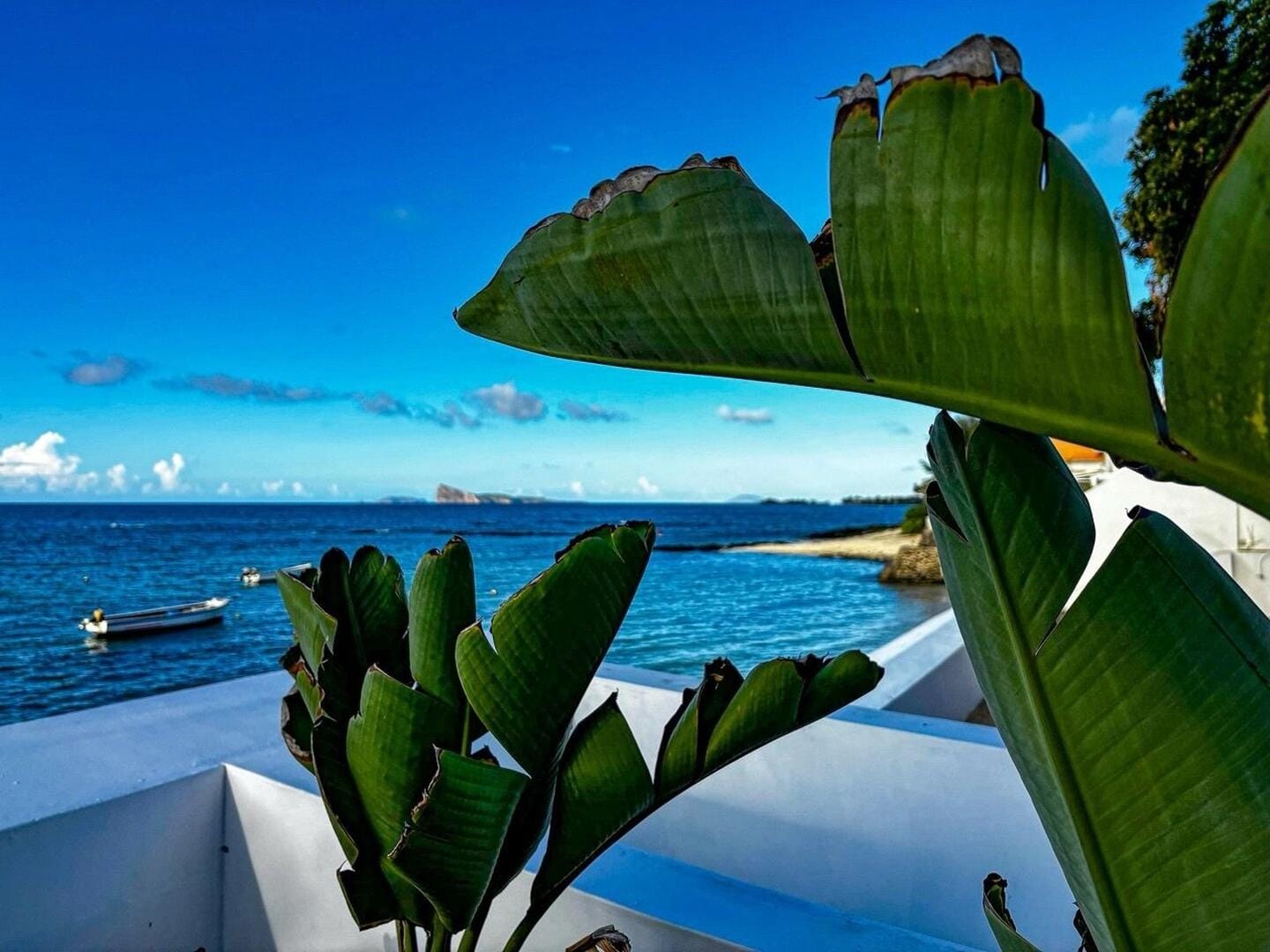Splendide Villa en Résidence Sécurisée avec Accès Direct à la Mer à Pointe aux Canonniers
