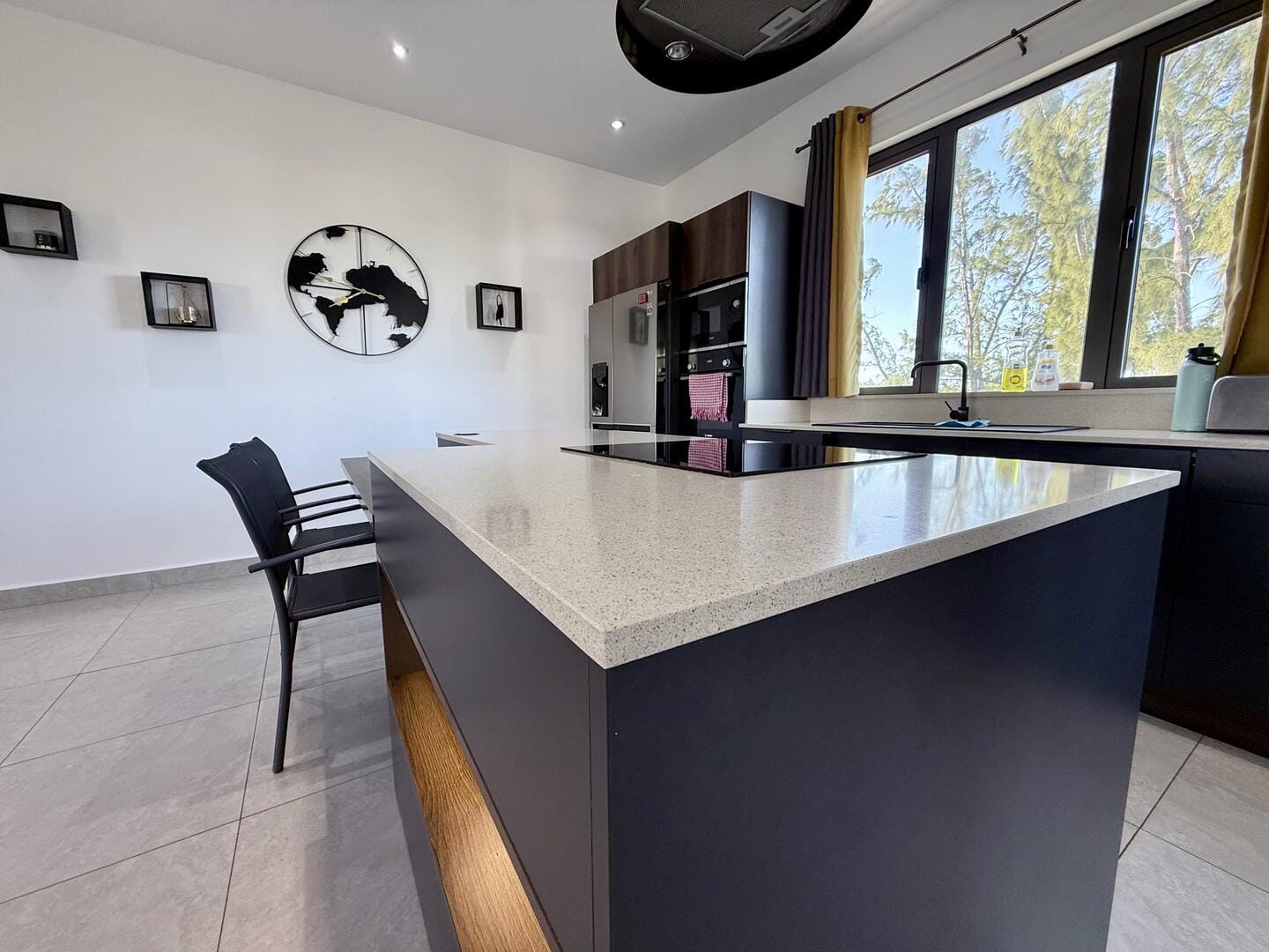 À vendre – Penthouse moderne avec rooftop et piscine privée à Péreybère - Photo 5