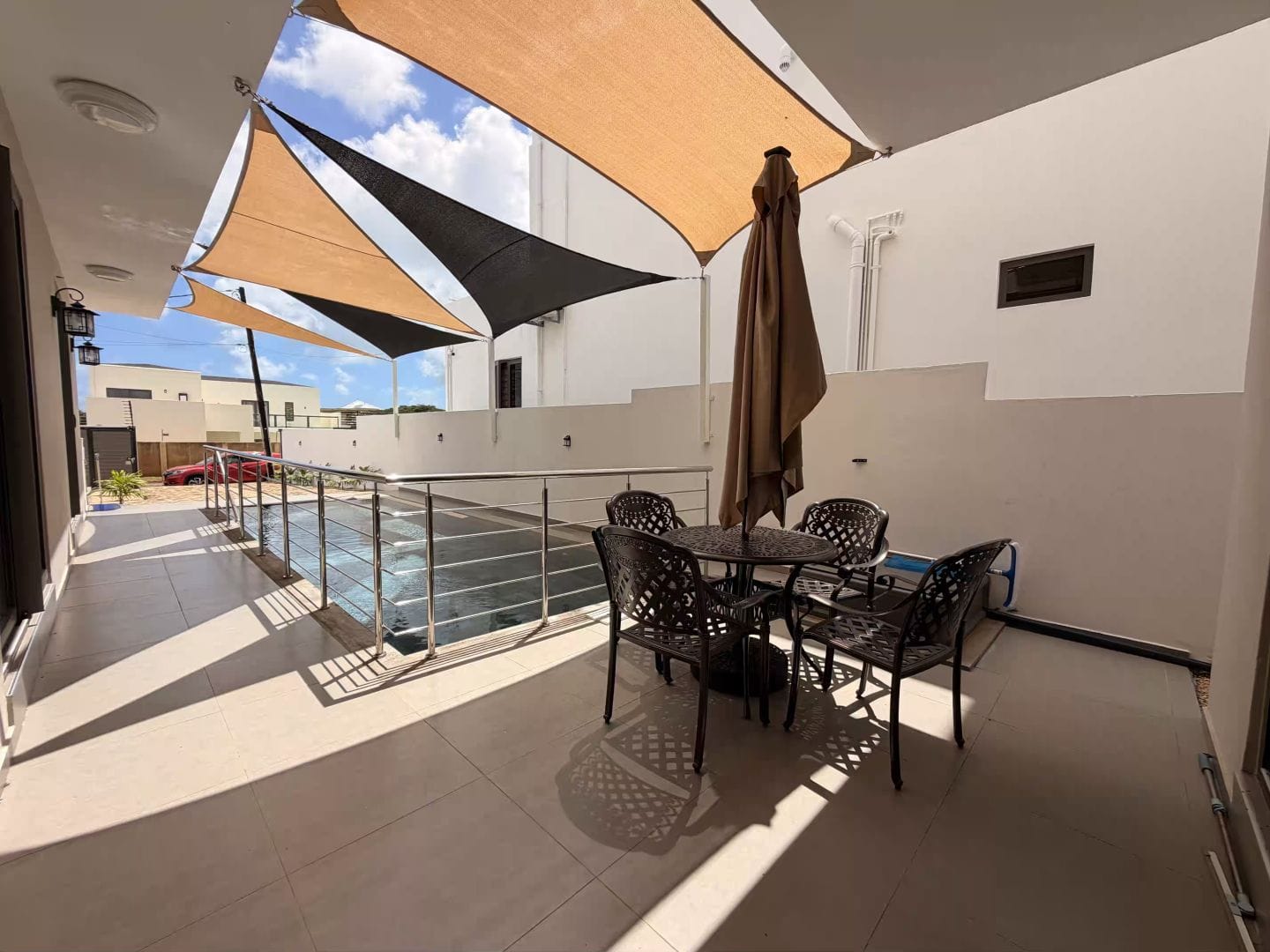 VILLA NEUVE 4 CHAMBRES AVEC PISCINE À LOUER – POINTE AUX PIMENTS - Photo 2