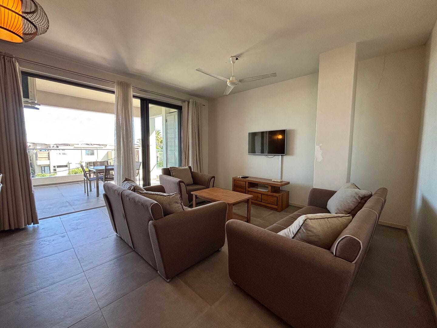Appartement 3 chambres avec piscine à 5 minutes de la plage – Mont Choisy - Photo 4
