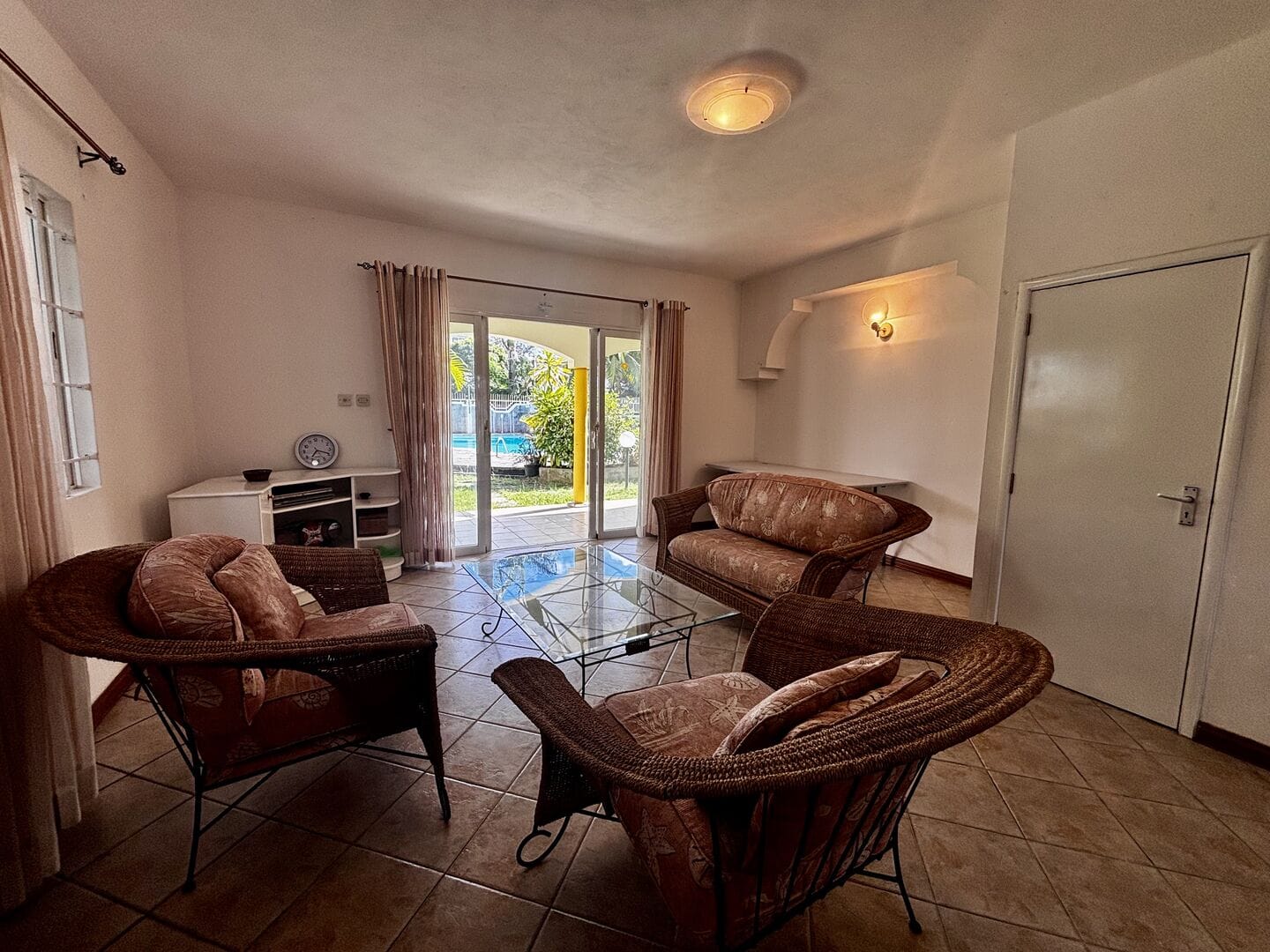 Duplex de charme avec terrasse et piscine dans une résidence intimiste – Péreybère - Photo 4
