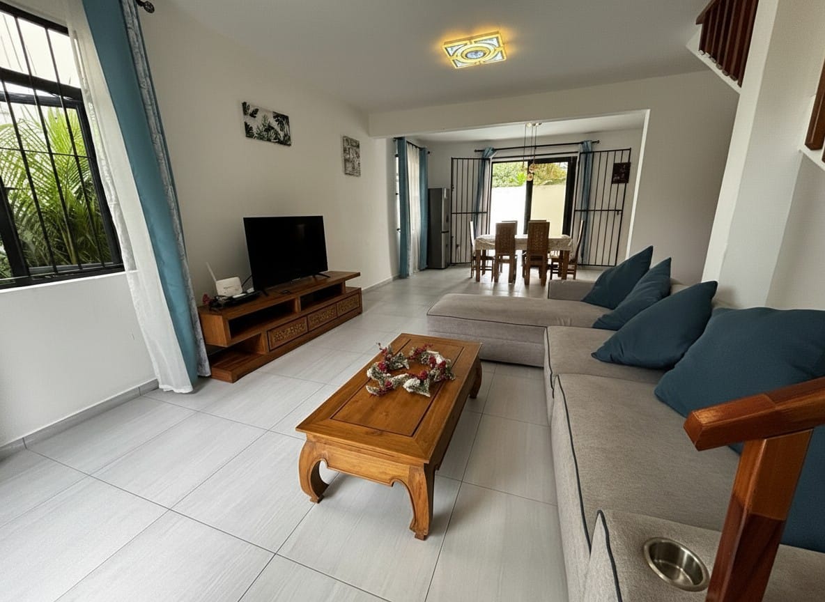 VILLA RECENTE AVEC PISCINE & ROOFTOP – VERITABLE OPPORTUNITE À TROU AUX BICHES - Photo 5