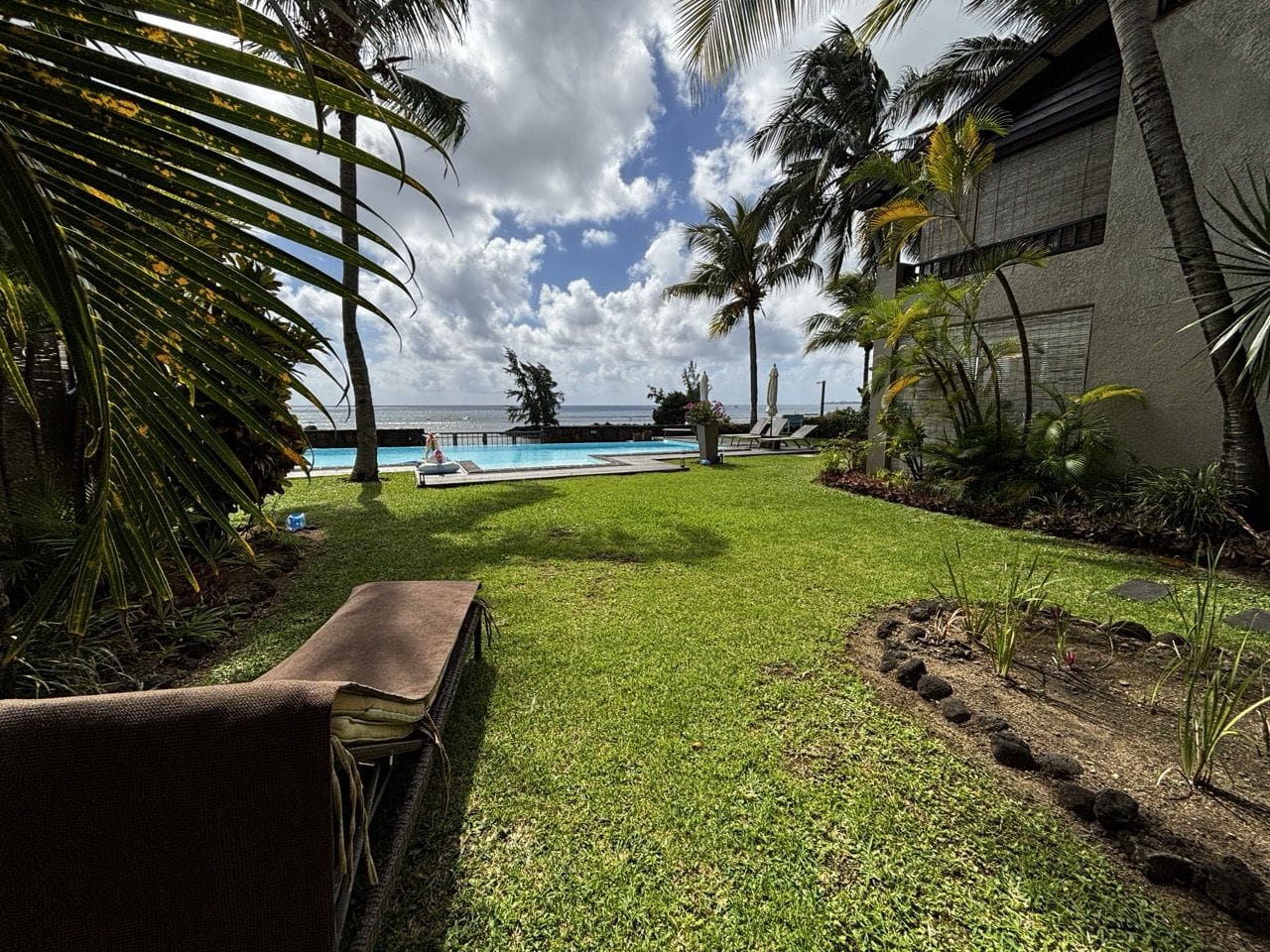 APPARTEMENT 2 CHAMBRES EN REZ-DE-JARDIN – ACCÈS DIRECT PLAGE – TROU AUX BICHES - Photo 3