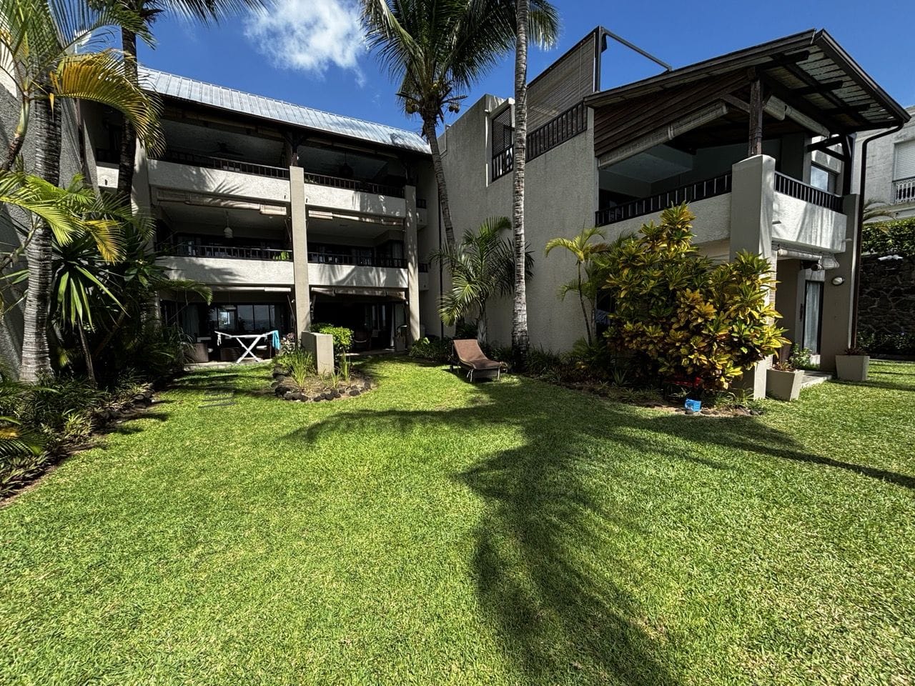 APPARTEMENT 2 CHAMBRES EN REZ-DE-JARDIN – ACCÈS DIRECT PLAGE – TROU AUX BICHES - Photo 4