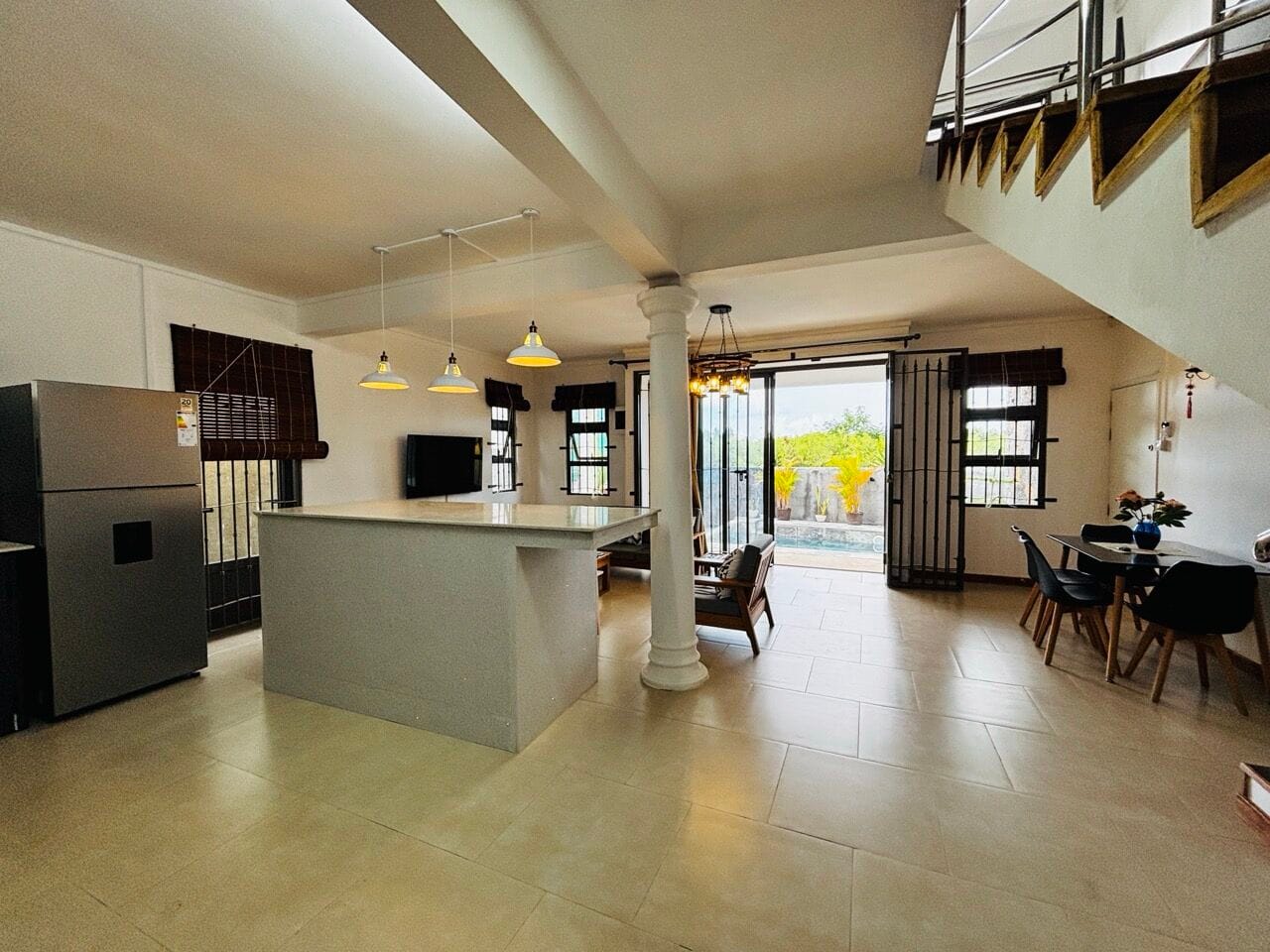 DUPLEX 3 CHAMBRES AVEC PISCINE EN PIERRE ET ROOFTOP A PEREYBERE - Photo 4