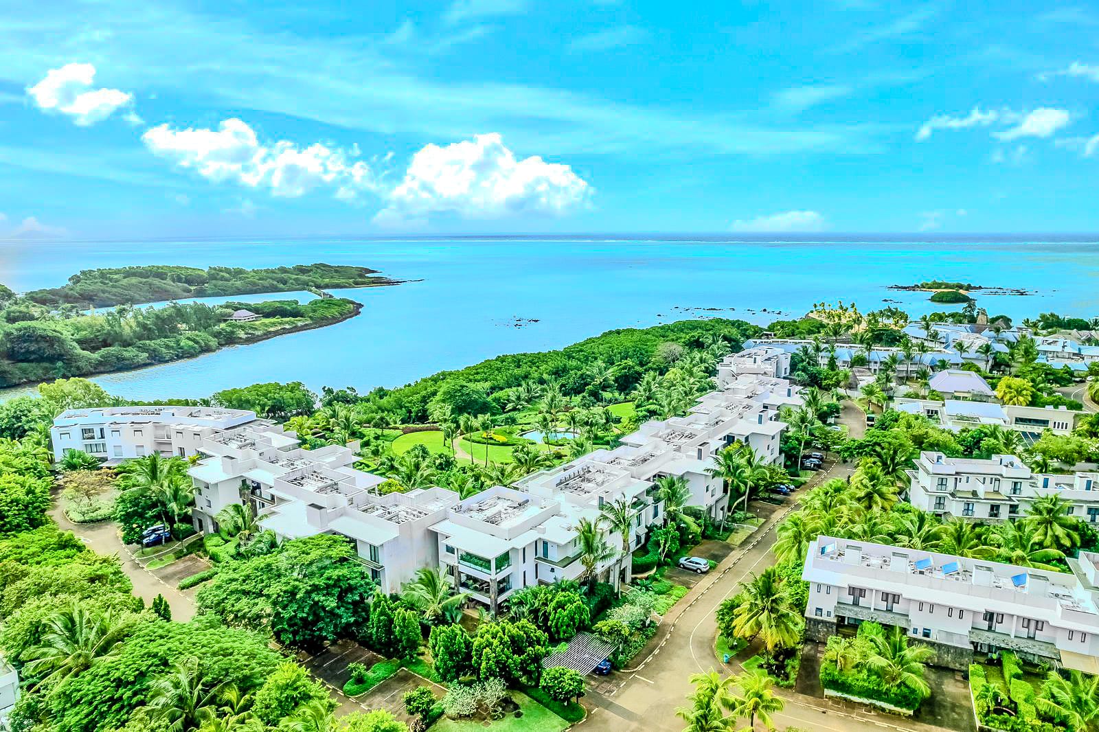 Vue mer depuis un penthouse sur le golf à Azuri, île Maurice