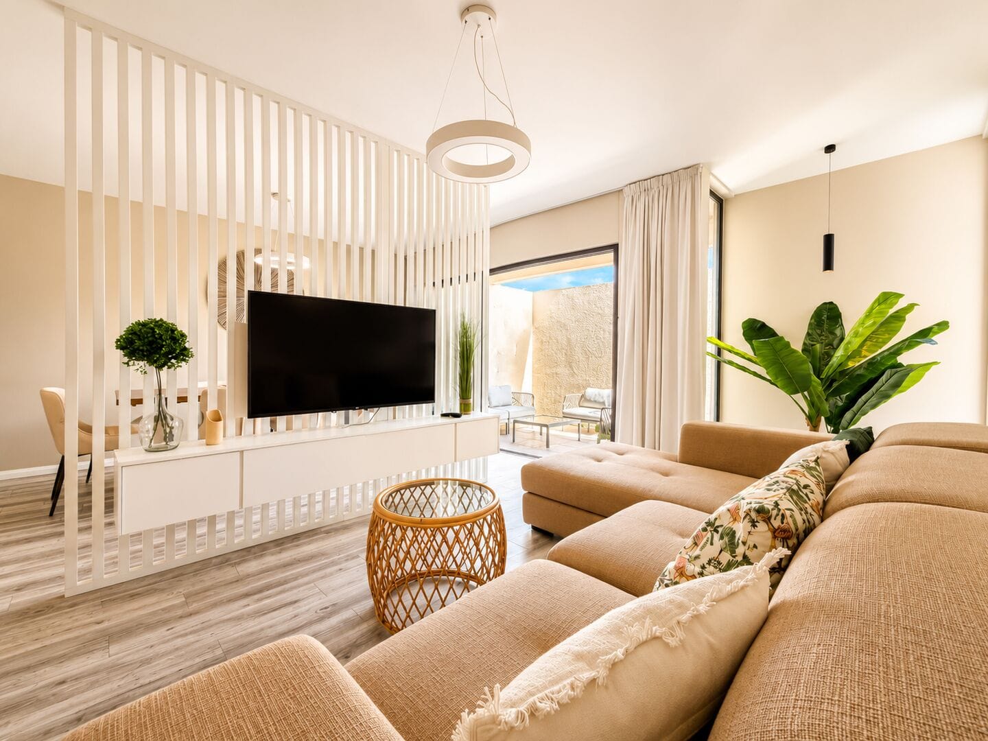 Appartement neuf 3 chambres avec piscine commune à louer à Palmyre, Flic-en-Flac