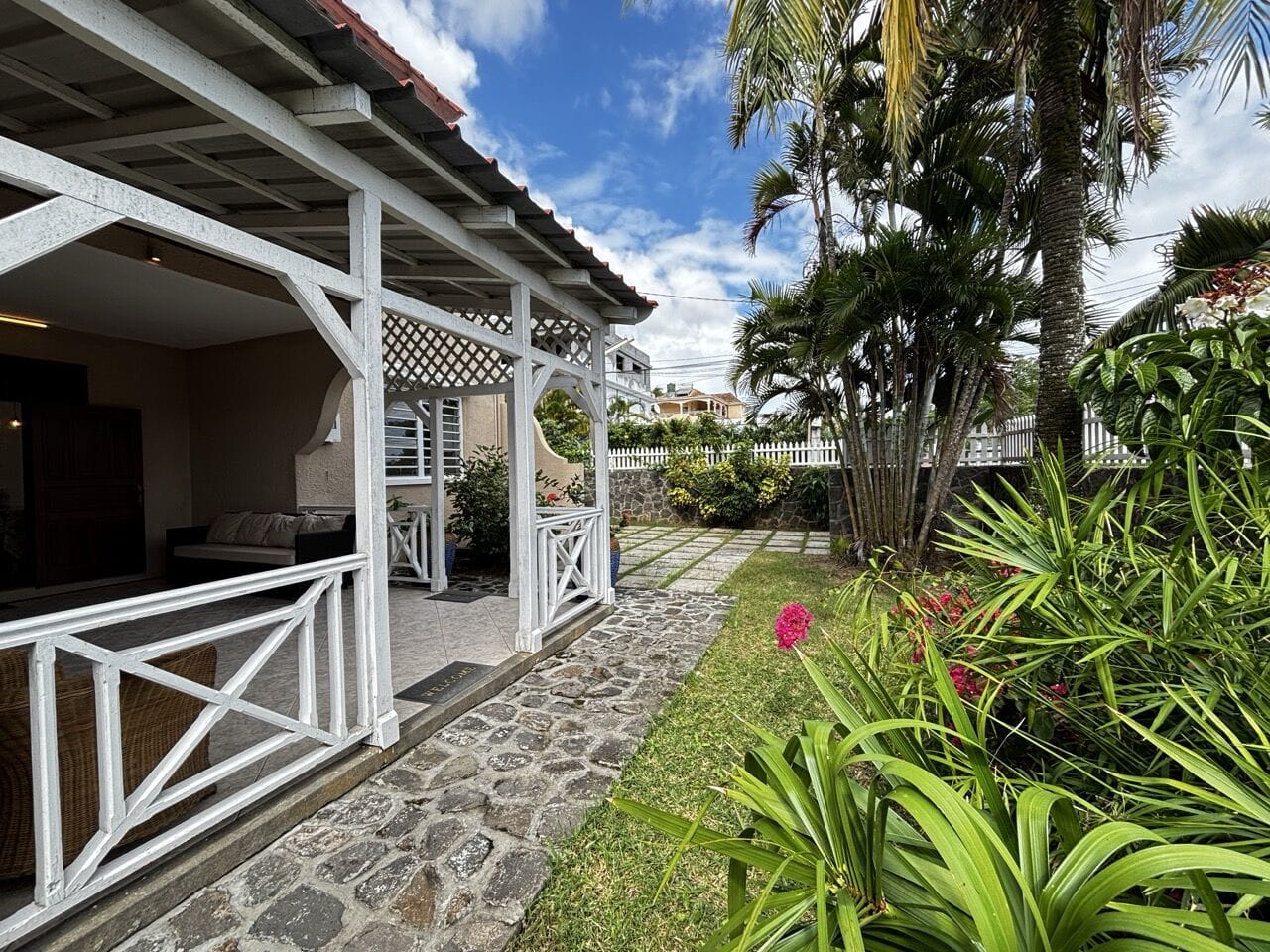 CHARMING, FULLY RENOVATED 4-BEDROOM HOUSE – TROU AUX BICHES