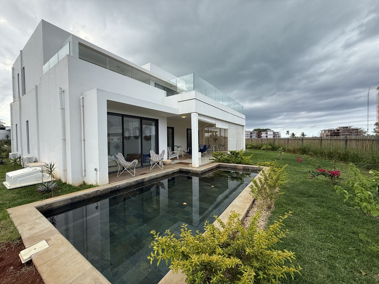 VILLA D'EXCEPTION 3 CHAMBRES EN SUITE AVEC PISCINE PRIVÉE ET VUE MER – AZURI OCEAN & GOLF VILLAGE