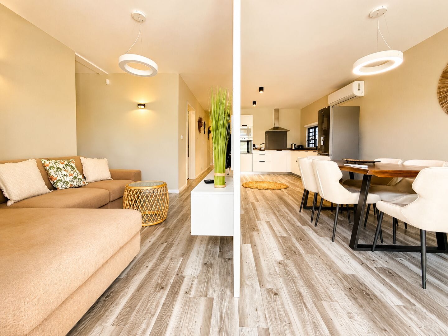 Brand-New 3-Bedroom Ground Floor Apartment with Shared Pool for Rent in Palmyre, Flic-en-Flac - Photo 2