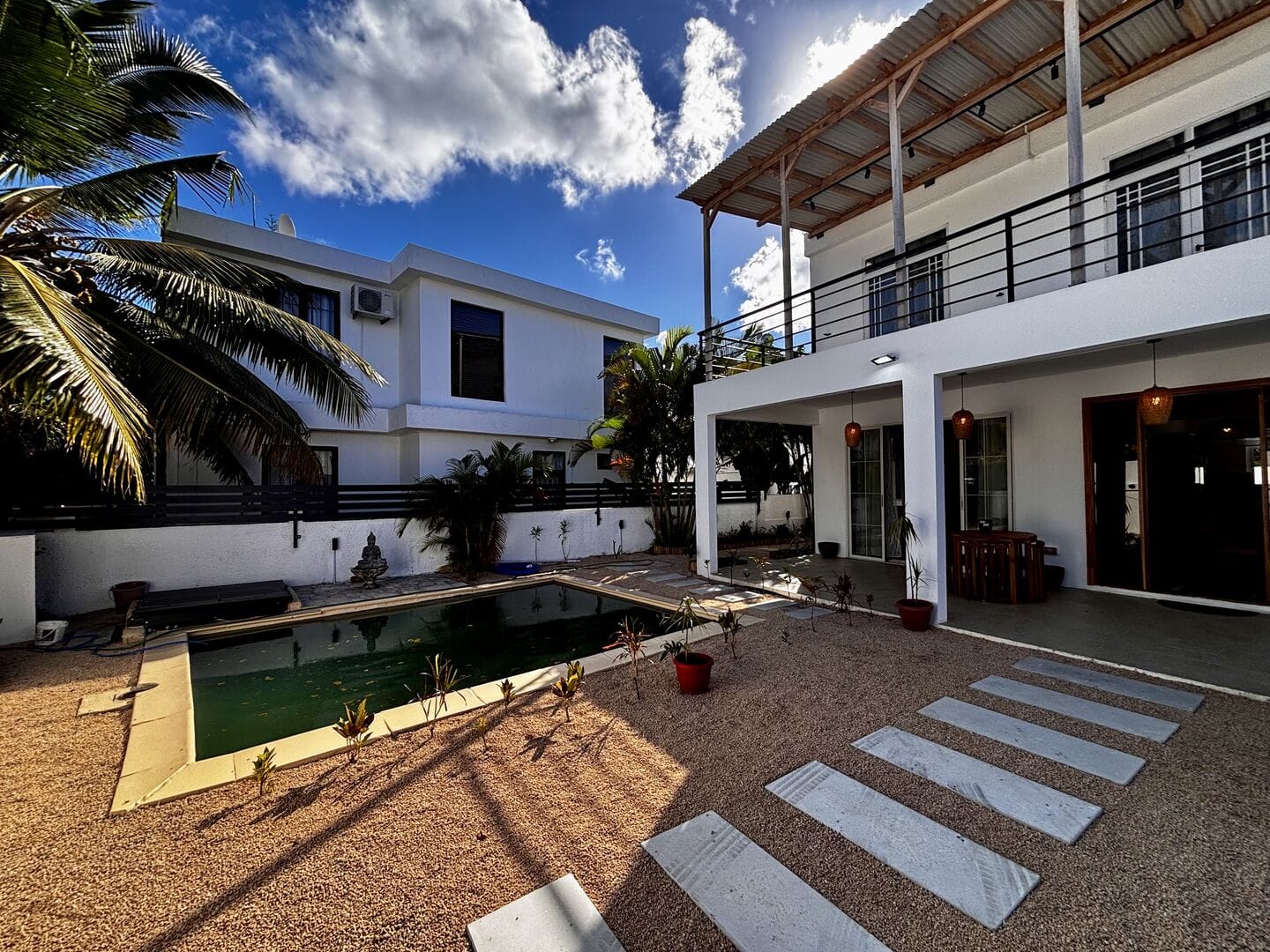 BRAND-NEW 3-BEDROOM EN-SUITE VILLA WITH PRIVATE POOL – PEREYBÈRE - Photo 1