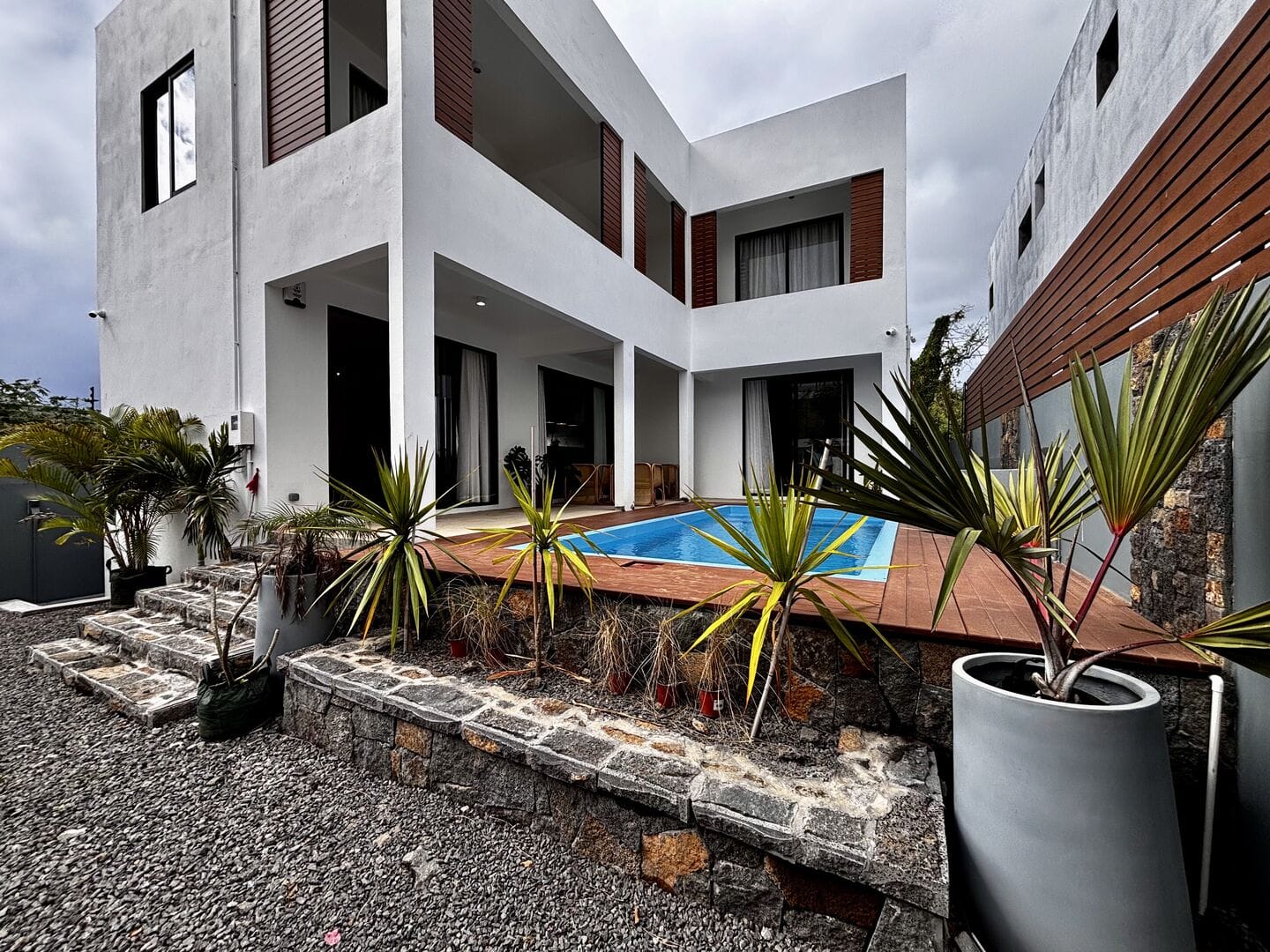 BRAND-NEW 3-BEDROOM VILLA WITH PRIVATE POOL – PÉREYBÈRE - Photo 2