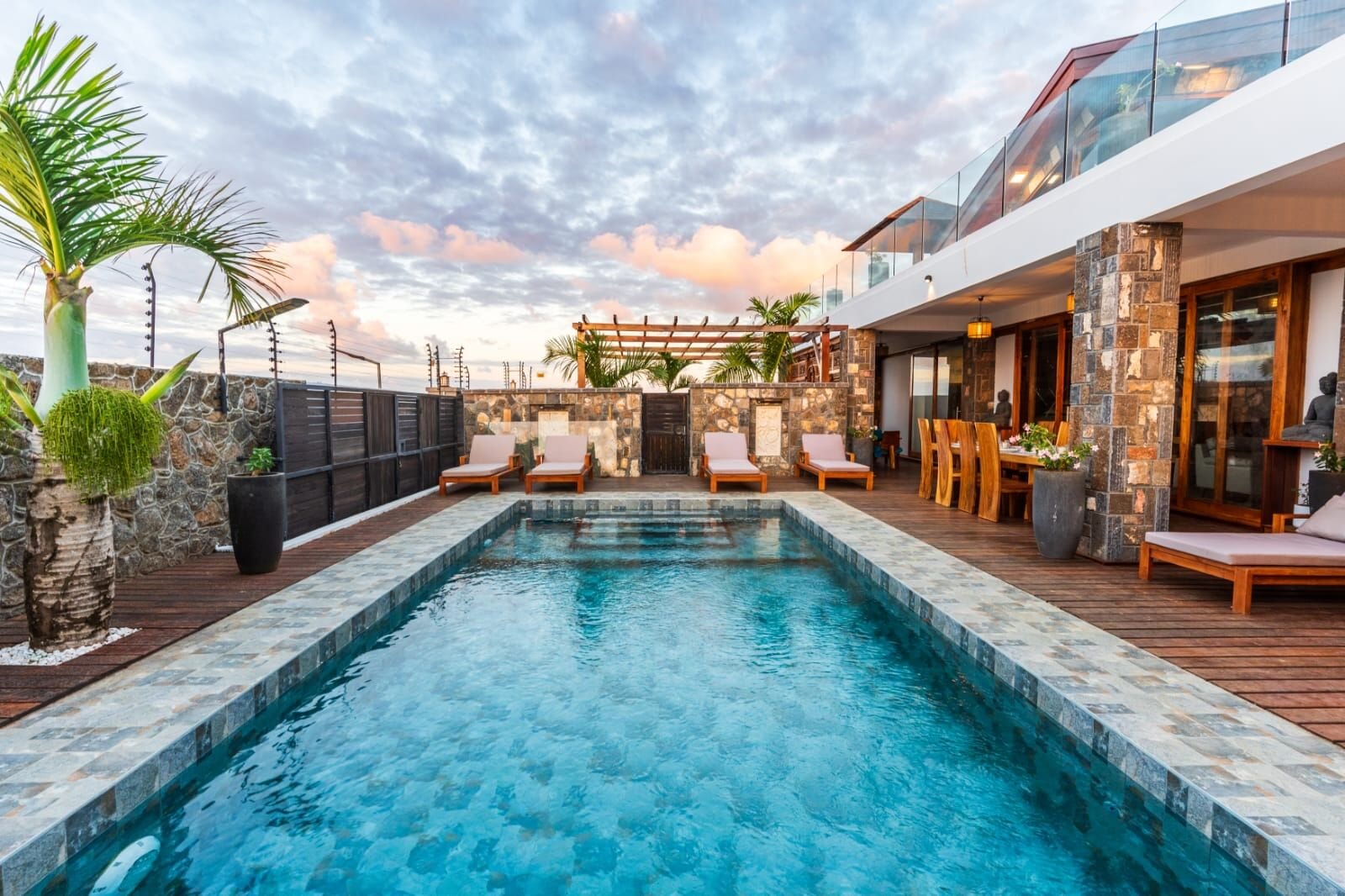 VILLA TROPICALE 4 SUITES, ROOFTOP PANORAMIQUE ET PISCINE – GRAND BAIE - Photo 2