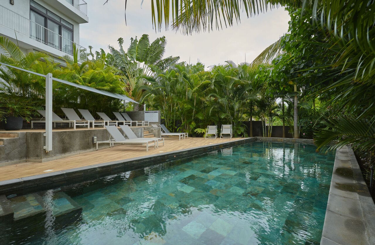 APPARTEMENT D'EXCEPTION 3 CHAMBRES EN SUITE AVEC JARDIN – PROCHE PLAGE