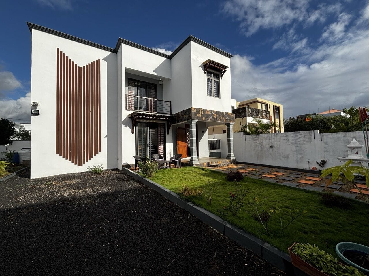 4- or 5-BEDROOM HOUSE RIGHT BY THE BEACH - TROU AUX BICHES - Photo 1