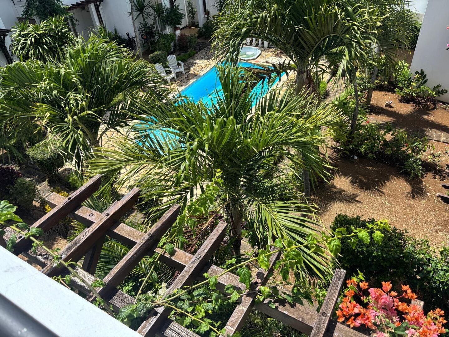 TOWNHOUSE CONTEMPORAIN 3 CHAMBRES AVEC ACCÈS DIRECT À LA MER – POINTE AUX BICHES